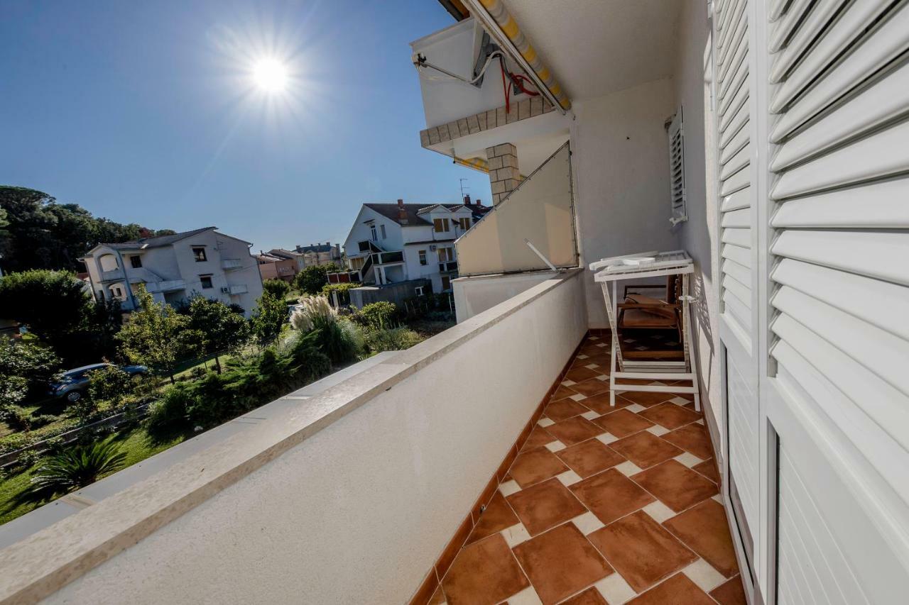 Lili Rab Apartment Rab Town Luaran gambar